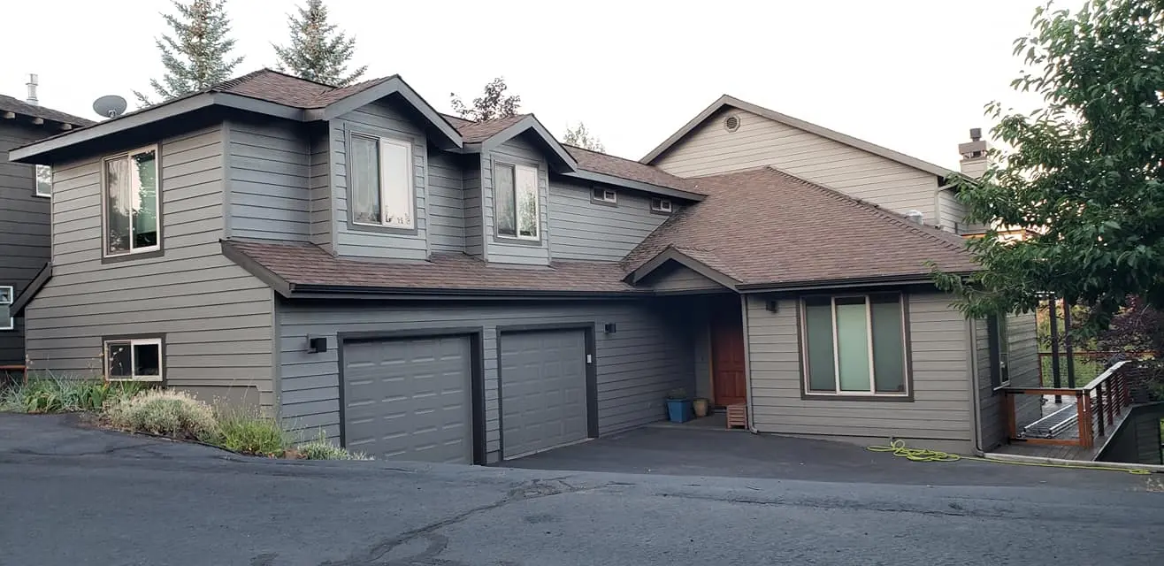 Side profile of residential lap siding showing a uniform, high-quality finish in West Bend.